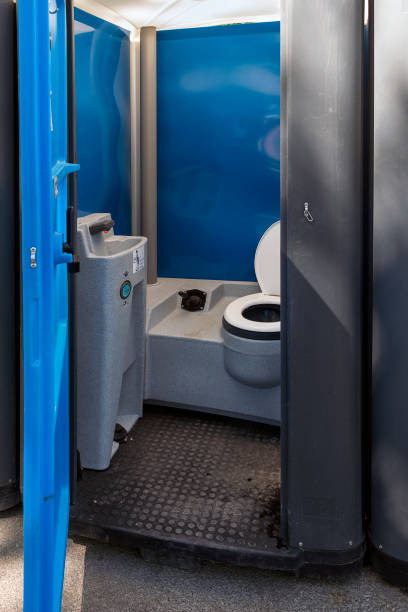 Portable Toilet Options We Offer in Blooming Prairie, MN